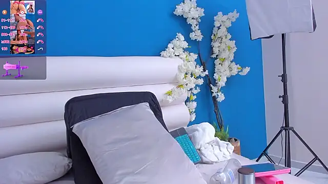 letty_straus's cam snapshot