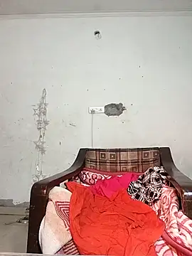 HotAishaa live sex cam