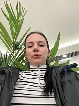 naughty_lucifer live sex cam