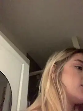 Bellalolahot live sex cam