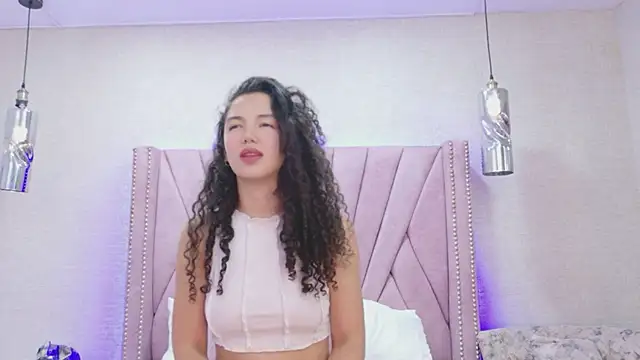 RoxanaAngel's cam snapshot