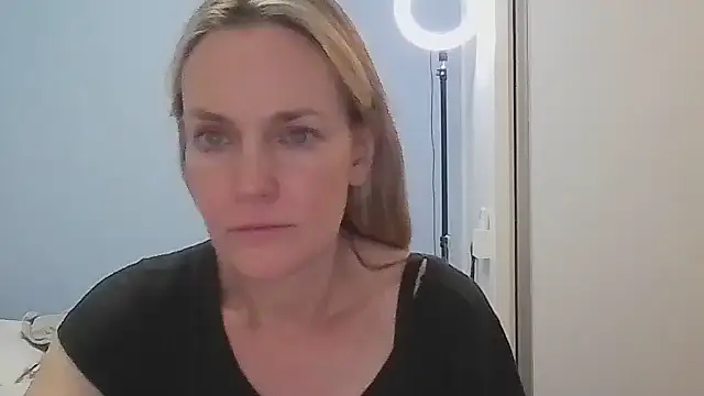 Annylove1's cam snapshot