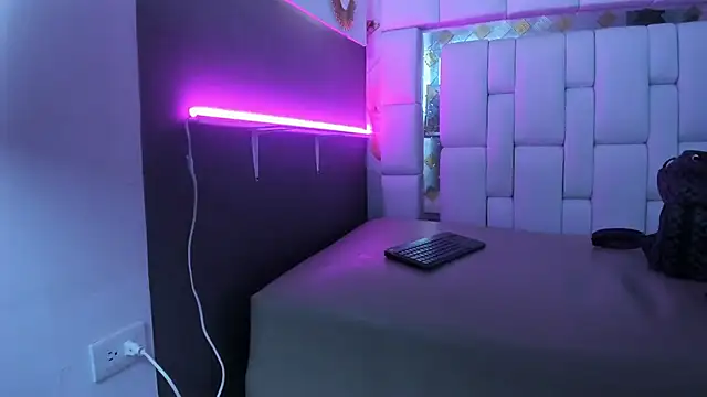 MelodySky_'s cam snapshot