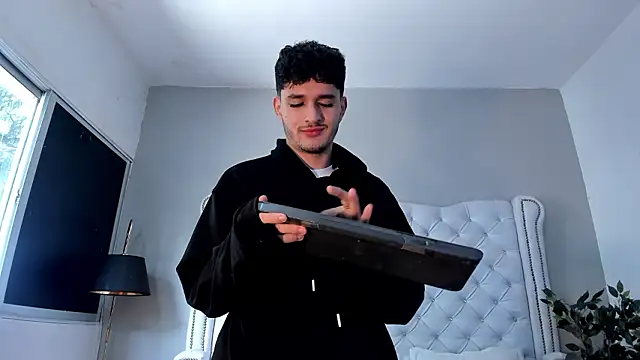 LiamMuller live sex cam