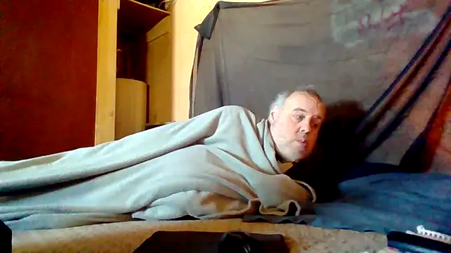 reddragon66's cam snapshot