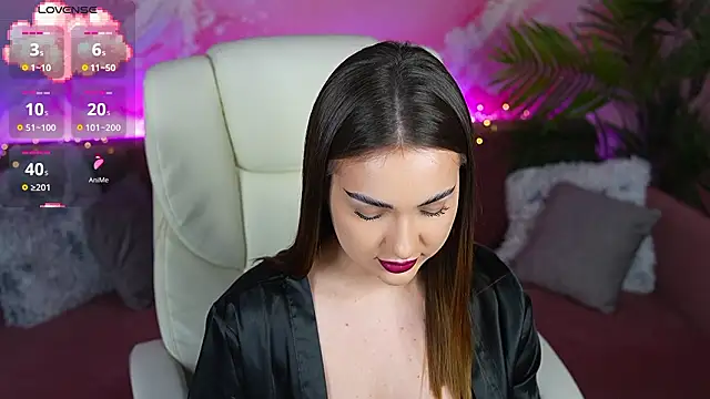 OliviaMoore_'s cam snapshot