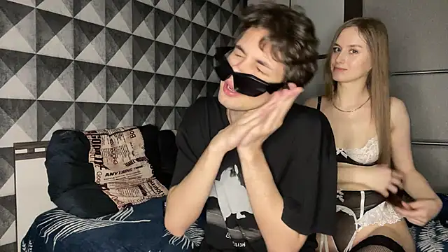 merycouple live sex cam