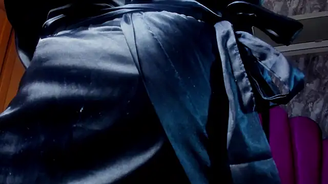 EMMAPARISS's cam snapshot