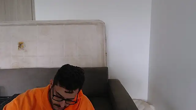 thomas_gun live sex cam