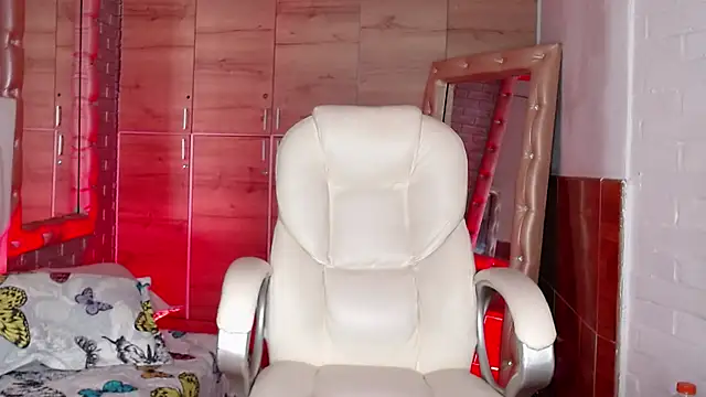 agathaklein's cam snapshot