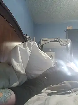 Capthookfugood's cam snapshot