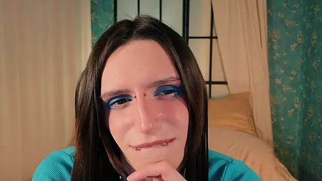 madi_snow live sex cam