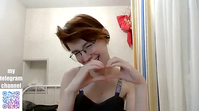 PetralPrime live sex cam