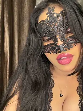 KARISHMA-STRIP live sex cam