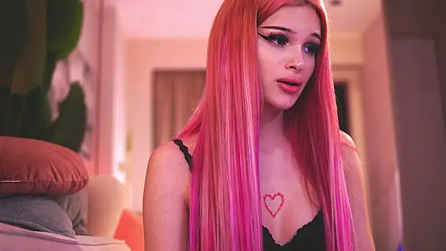 KatiaFinesse live sex cam