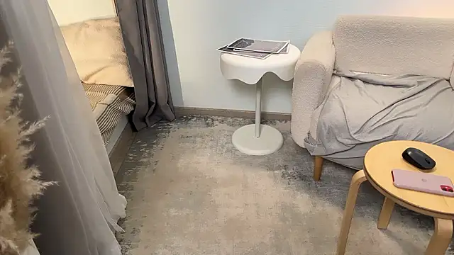 Lella_Ryann_'s cam snapshot