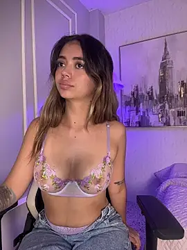 HoneyMollyX live sex cam