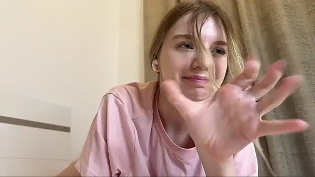 FruityXo's cam snapshot