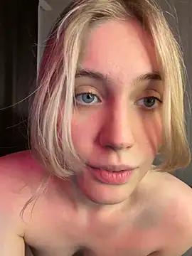 LovelyMiu's cam snapshot