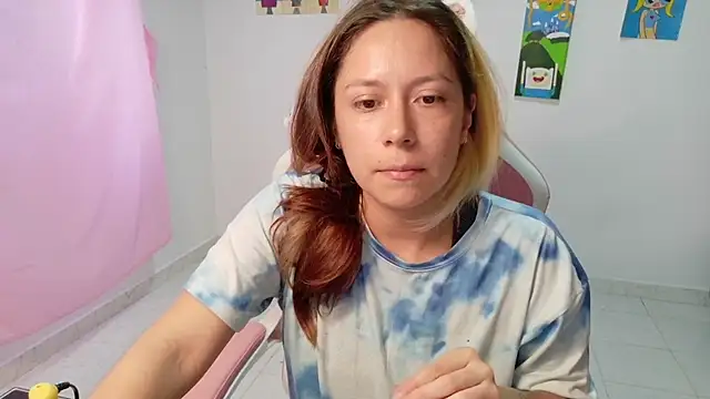 MommyMiaWs's cam snapshot