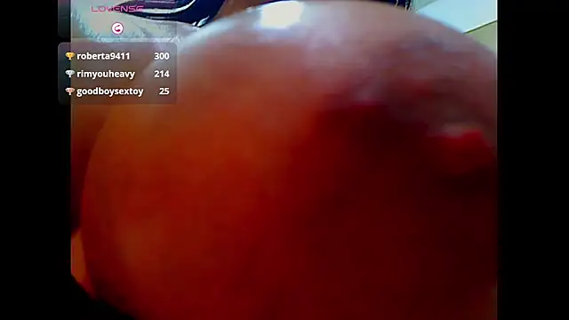 Bigcocksexyluisa live sex cam