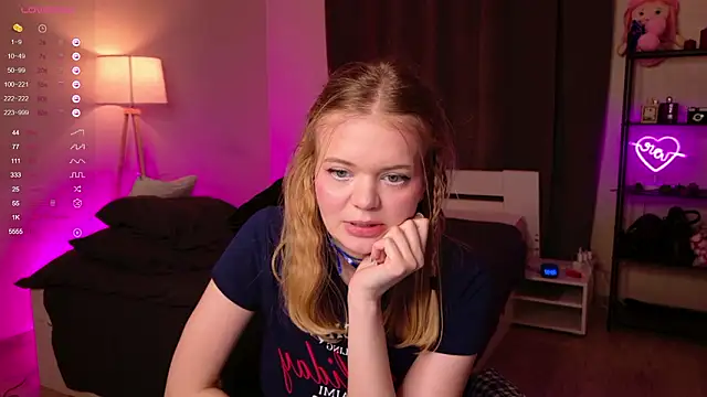 Elioraa live sex cam