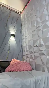 Ari-Smith's cam snapshot