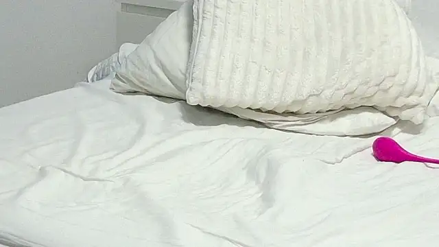 beatriceskye1's cam snapshot