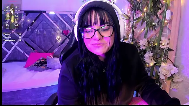 EternaAura live sex cam