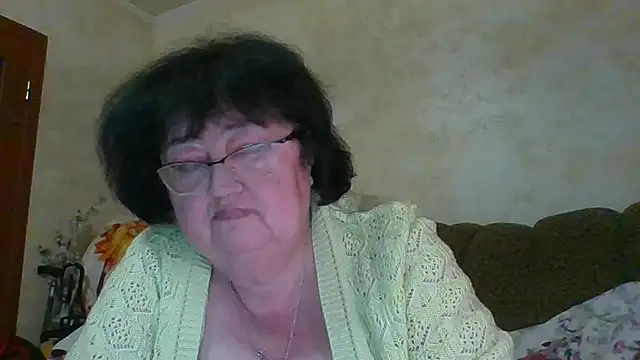 MilaSky5303's cam snapshot