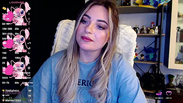 Rania_Stitch's cam snapshot