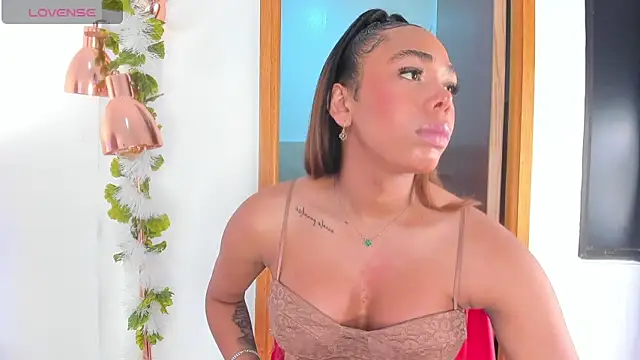 Nicole_Paradise live sex cam