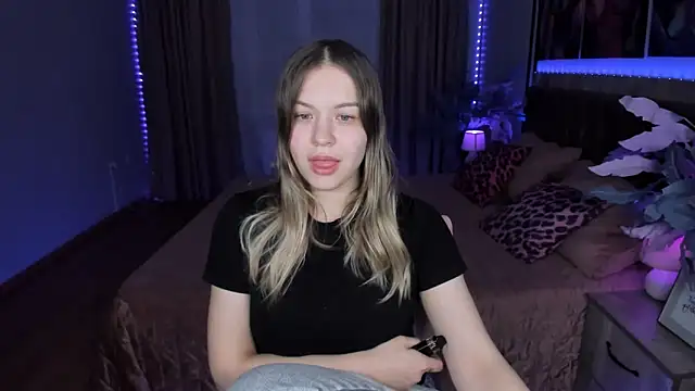 SimaHeaven's cam snapshot