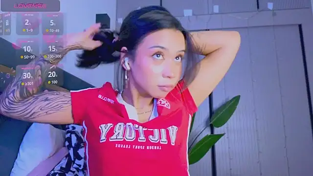 Mia_Tin's cam snapshot