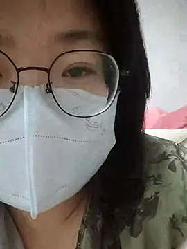 miniiceyya live sex cam