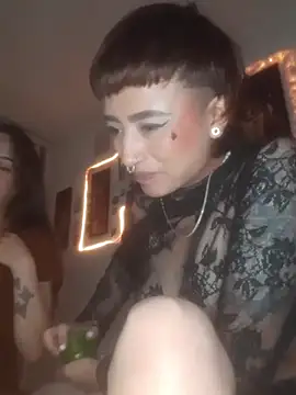 AlexxaAndRileyy live sex cam