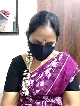 Queen-Neha live sex cam