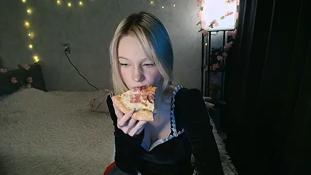 passionate_caramel's cam snapshot