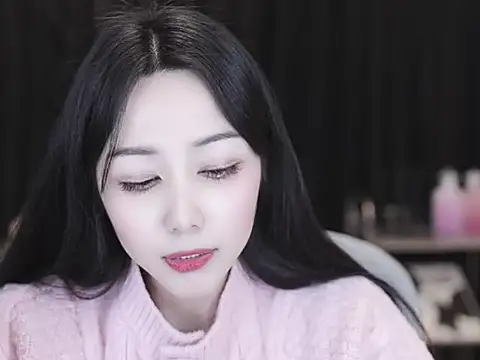 Nuyoah-77 live sex cam