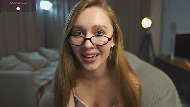 HollyOuk's cam snapshot