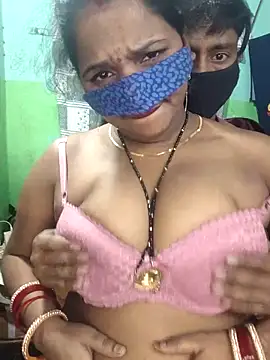 Aditya_sanjna's cam snapshot