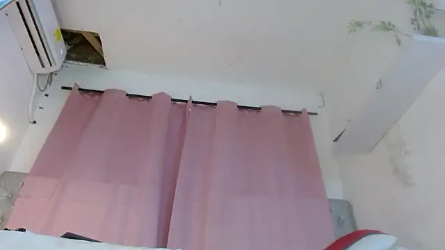 angiellam's cam snapshot