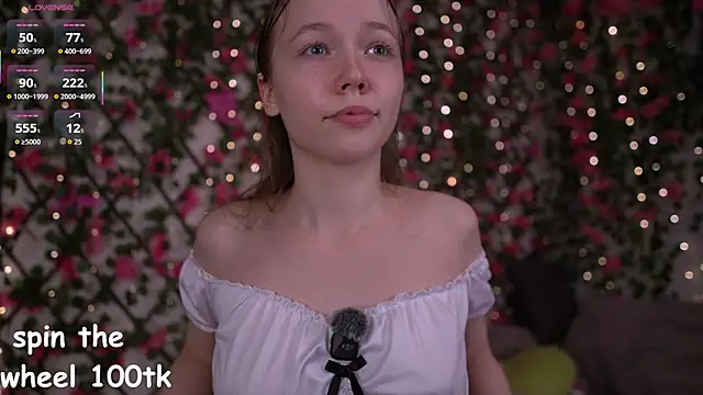 Petite_Polly's cam snapshot