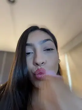 Ema_azel live sex cam