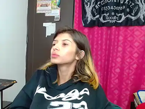 KratosAfroditacs live sex cam