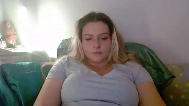 BritneySensual's cam snapshot