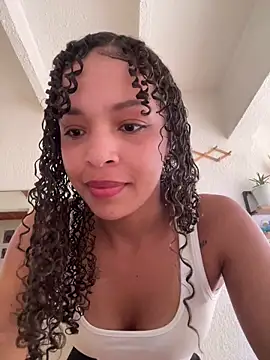 Yasmin777_'s cam snapshot