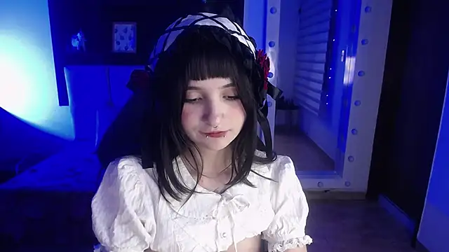 _Charlotte_Collins_'s cam snapshot