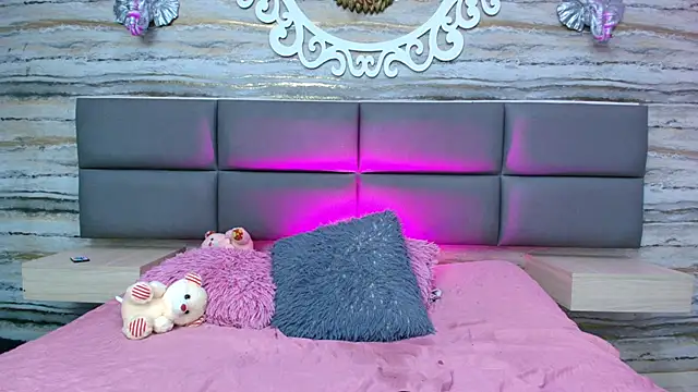 Little_Mayy's cam snapshot