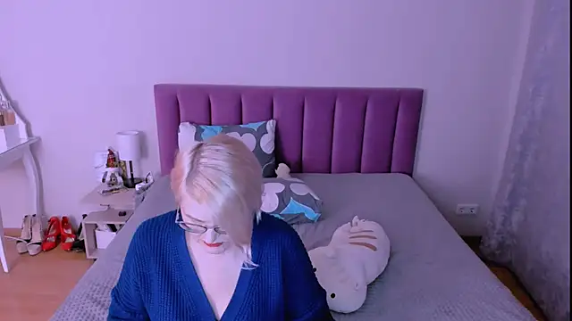 sabrinamacmarren's cam snapshot